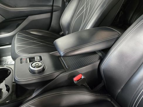 Used 2021 Ford Mustang Mach-E Select image 28