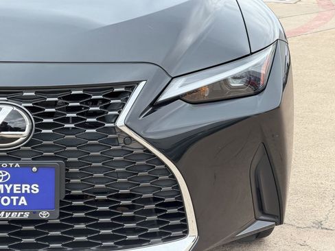 Used 2022 Lexus IS 300 AWD w/ Premium Package image 4