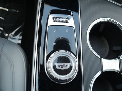 Used 2024 Cadillac Lyriq Luxury AWD/4WD image 23
