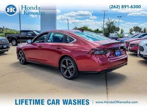 Used 2023 Honda Accord Sport image 3