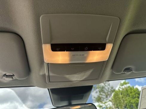 Used 2024 Nissan Sentra SV FWD image 19