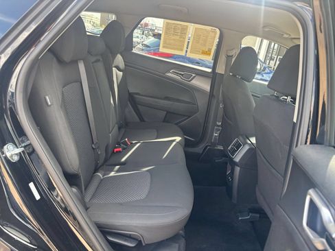 Used 2026 Kia Sportage LX FWD image 25