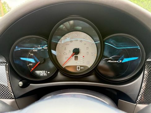 Used 2015 Porsche Macan S AWD/4WD image 38