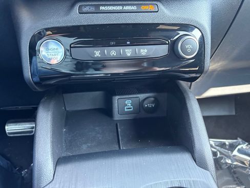 Used 2023 Ford Escape ST-Line w/ Tech Pack #1 FWD image 33