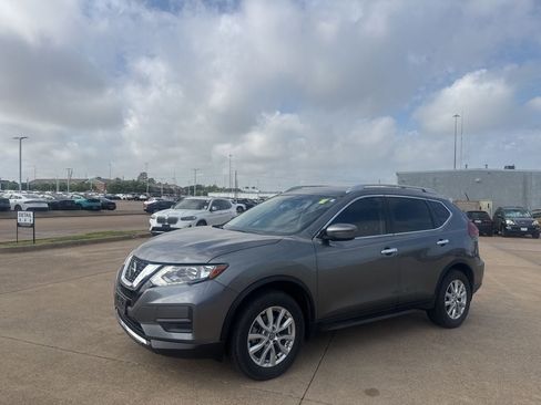 Used 2020 Nissan Rogue S w/ Special Edition Package image 9