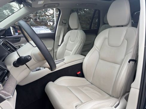 Used 2023 Volvo XC90 T8 Ultimate w/ Protection Package Premier image 31
