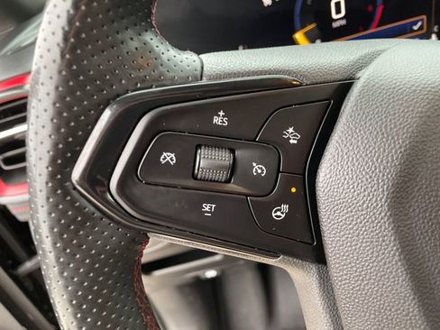 Used 2024 Chevrolet TrailBlazer RS image 30