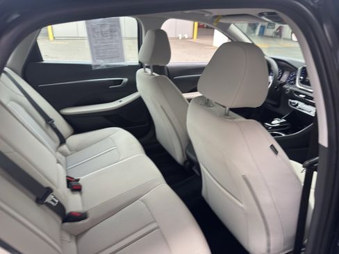 Used 2023 Hyundai Sonata SEL image 13
