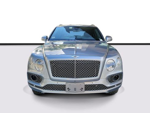Used 2018 Bentley Bentayga Activity AWD/4WD image 2