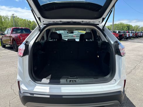 Used 2022 Ford Edge SEL image 19