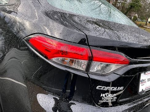 Used 2025 Toyota Corolla LE image 26