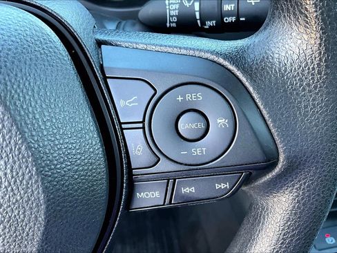 Used 2024 Toyota RAV4 XLE image 21