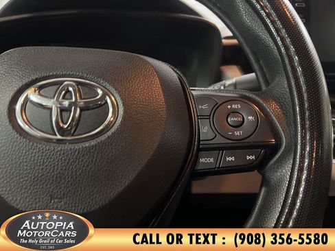 Used 2020 Toyota Corolla LE image 21