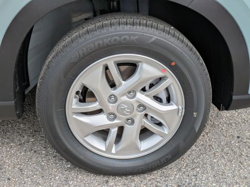 New 2026 Hyundai Venue SE FWD image 11
