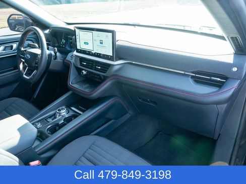 Used 2025 Ford Explorer ST-Line w/ Premium Package image 39