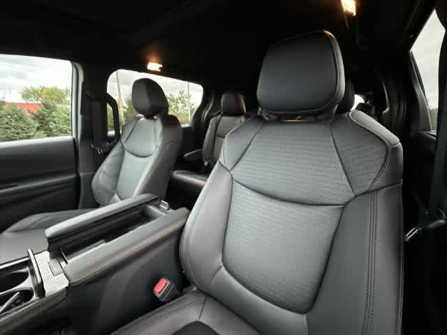 Used 2026 Toyota Sienna XLE Woodland Edition AWD/4WD image 16