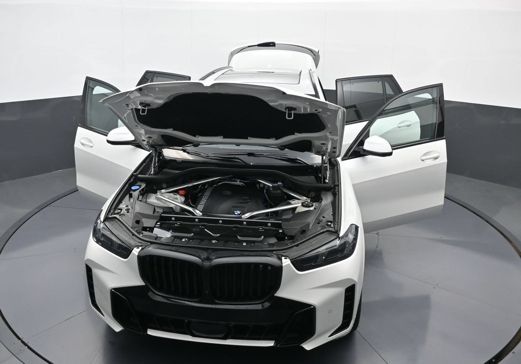 Used 2024 BMW X5 xDrive40i w/ Executive Package AWD/4WD image 40