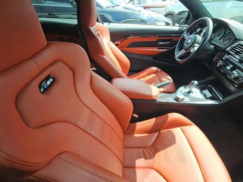 Used 2018 BMW M4 Coupe w/ Executive Package RWD image 8