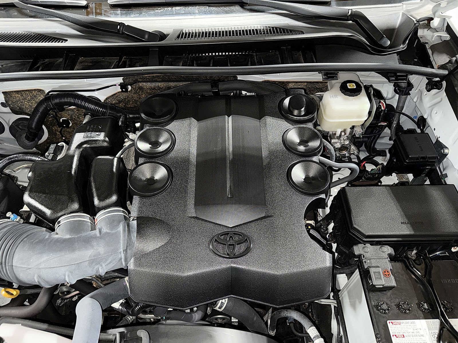 Certified 2024 Toyota 4Runner SR5 AWD/4WD image 12