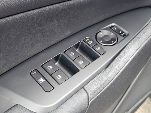 New 2026 Kia Sportage EX image 32