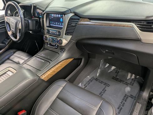 Used 2019 GMC Yukon Denali w/ Open Road Package AWD/4WD image 30