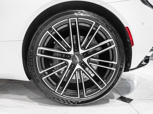 Used 2024 Aston Martin DB12 Coupe RWD image 45