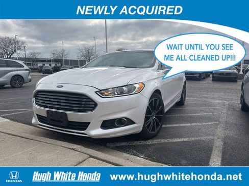 Used 2013 Ford Fusion SE image 1