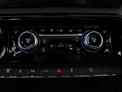New 2026 GMC Sierra 2500 AT4 w/ AT4 Premium Plus Package AWD/4WD image 8