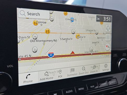 Used 2024 Nissan Pathfinder Platinum image 25