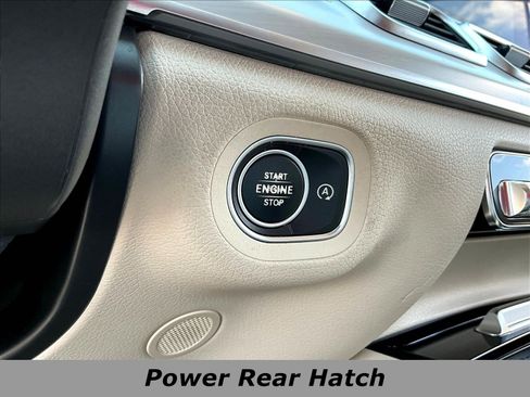 Used 2020 Mercedes-Benz GLS 450 4MATIC image 40