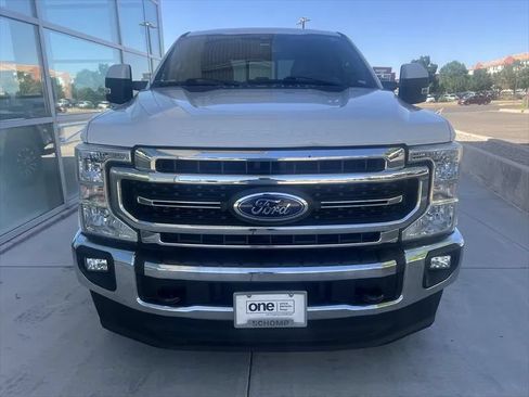 Used 2020 Ford F250 Lariat w/ Lariat Value Package AWD/4WD image 3