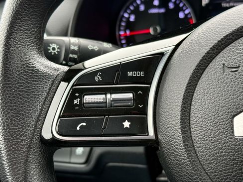 Certified 2023 Kia Forte LXS w/ LXS Technology Package image 25