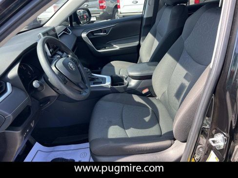 Used 2023 Toyota RAV4 XLE image 9