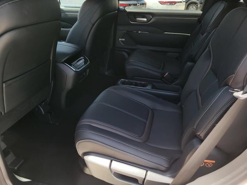 New 2026 Nissan Armada SL w/ Captain's Chari Seat Package AWD/4WD image 15