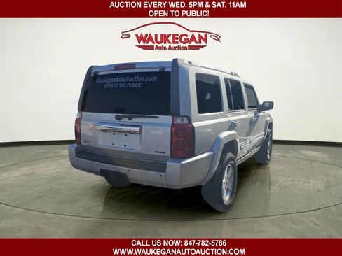 Used 2009 Jeep Commander Limited image 4