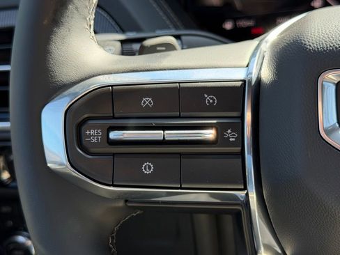 New 2026 GMC Yukon Elevation image 19