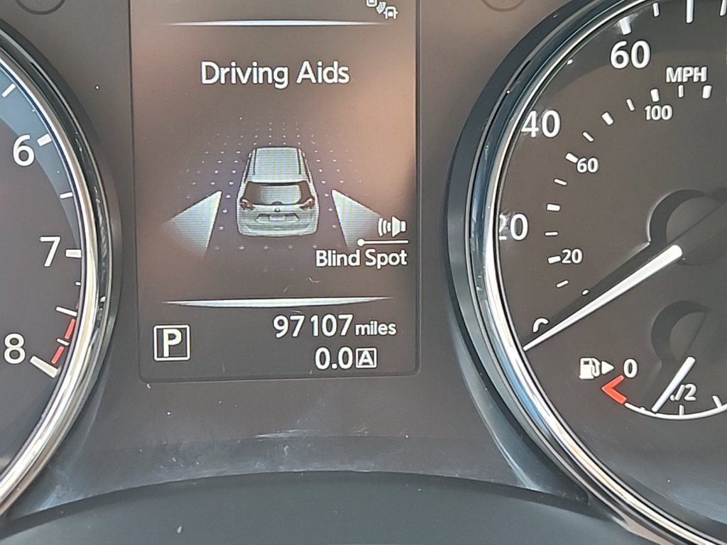 Used 2016 Nissan Rogue SV w/ SV Premium Package AWD/4WD image 5