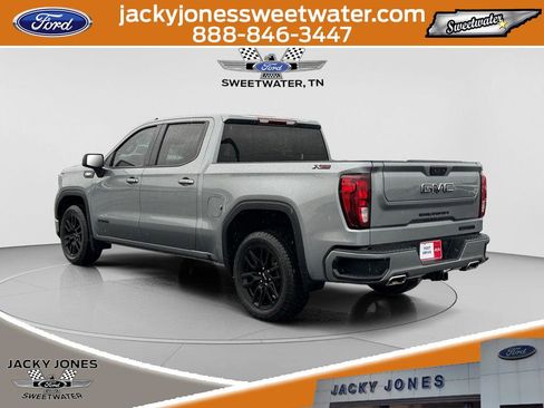 Used 2023 GMC Sierra 1500 Elevation AWD/4WD image 3