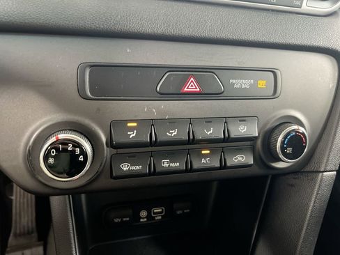 Used 2017 Kia Sportage LX image 16