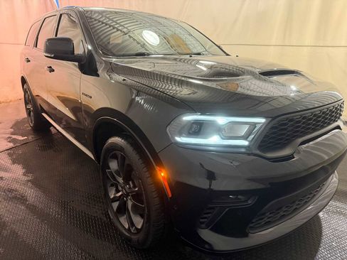 Certified 2022 Dodge Durango R/T w/ Blacktop Package AWD/4WD image 10