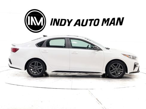 Used 2021 Kia Forte GT-Line w/ GT-Line Premium Package FWD image 3