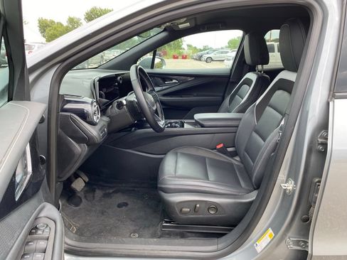 Used 2024 Chevrolet Blazer EV LT AWD/4WD image 9