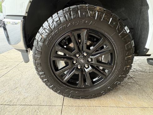 Used 2022 Ford F150 XLT w/ Equipment Group 302A High AWD/4WD image 10