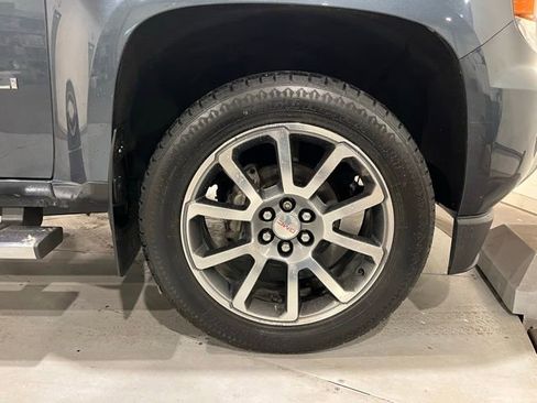 Used 2019 GMC Canyon Denali image 14