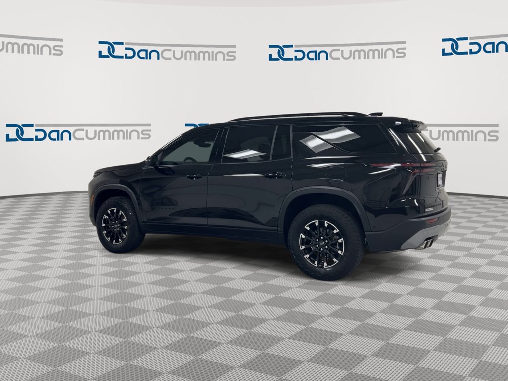 Used 2025 Chevrolet Traverse Z71 w/ Enhanced Driving Package AWD/4WD image 6