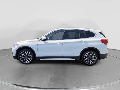 Used 2021 BMW X1 sDrive28i w/ Convenience Package FWD image 2