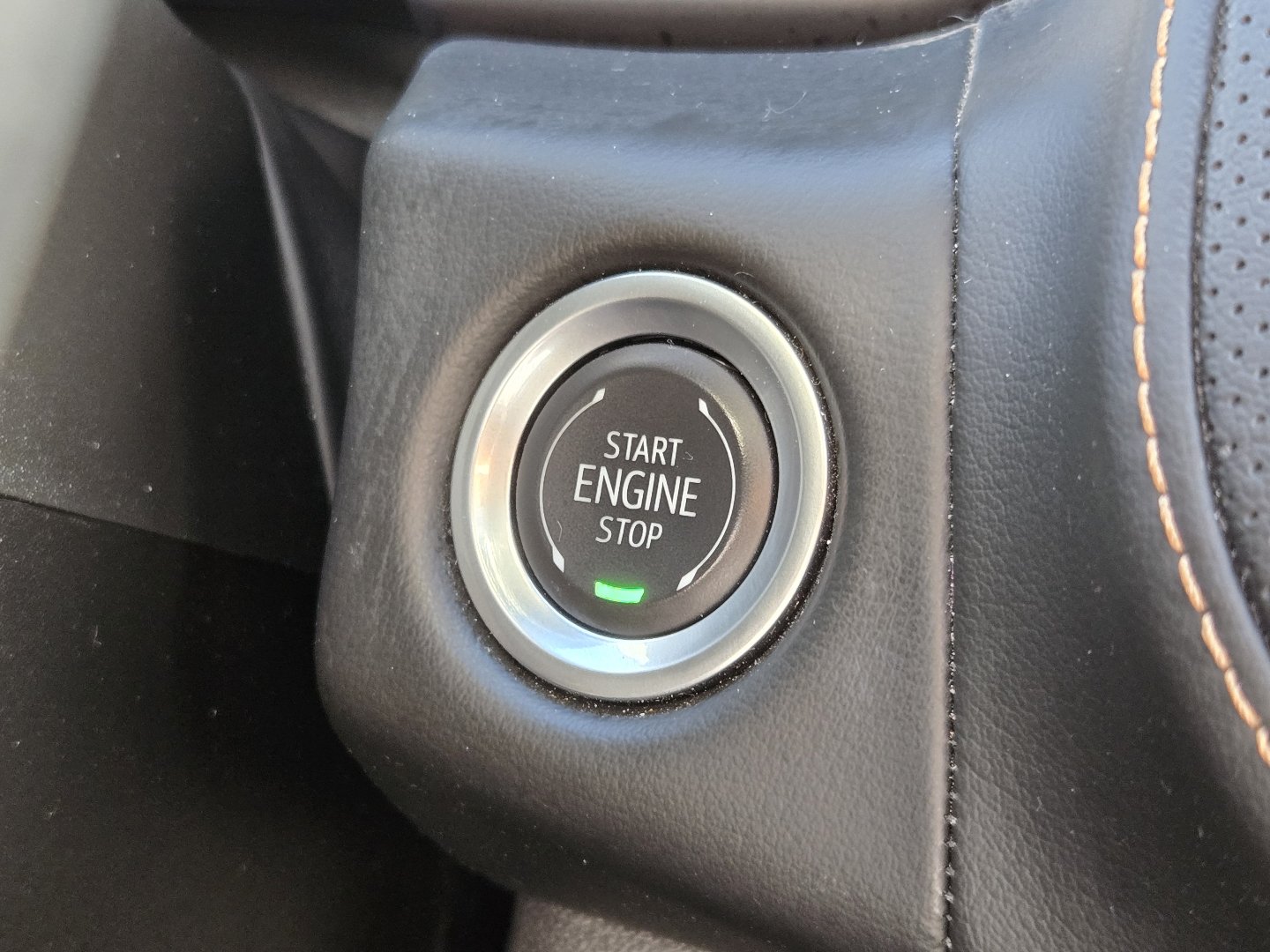 Used 2024 GMC Yukon AT4 AWD/4WD image 26
