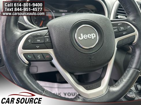 Used 2016 Jeep Cherokee Limited AWD/4WD image 16