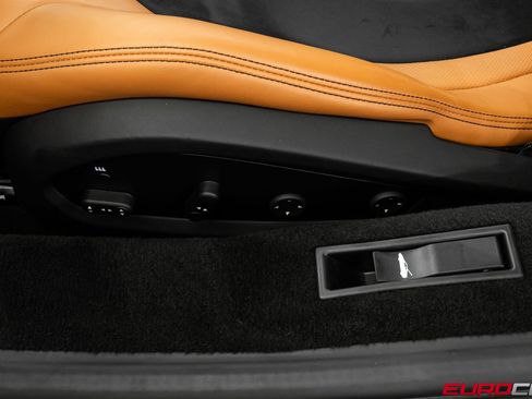 Used 2021 Ferrari F8 Tributo RWD image 46