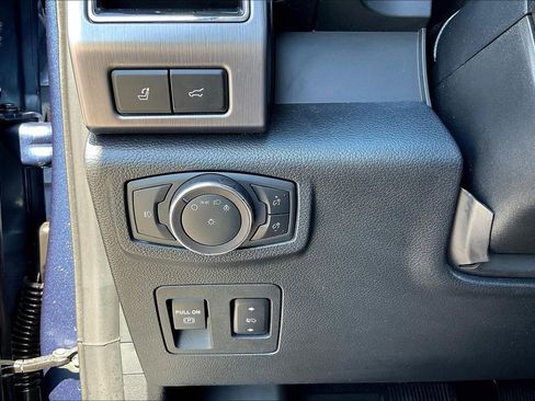 Used 2019 Ford Expedition Platinum image 22